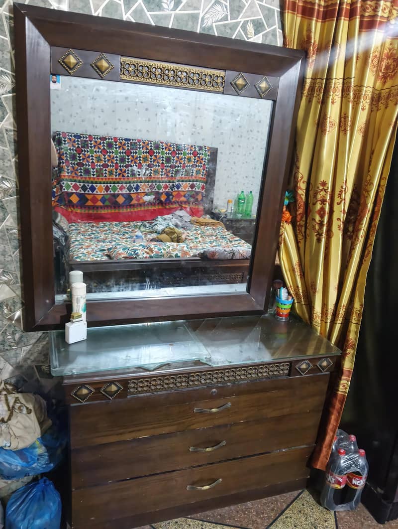 dressing tabel 1