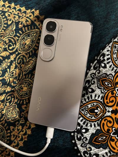 Vivo Y200