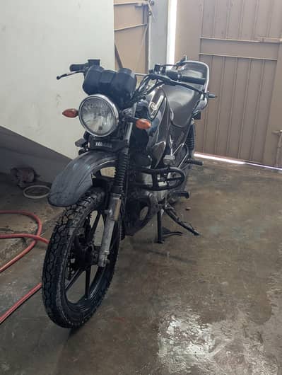 ybr g 2017 model for sell with dual exhaust