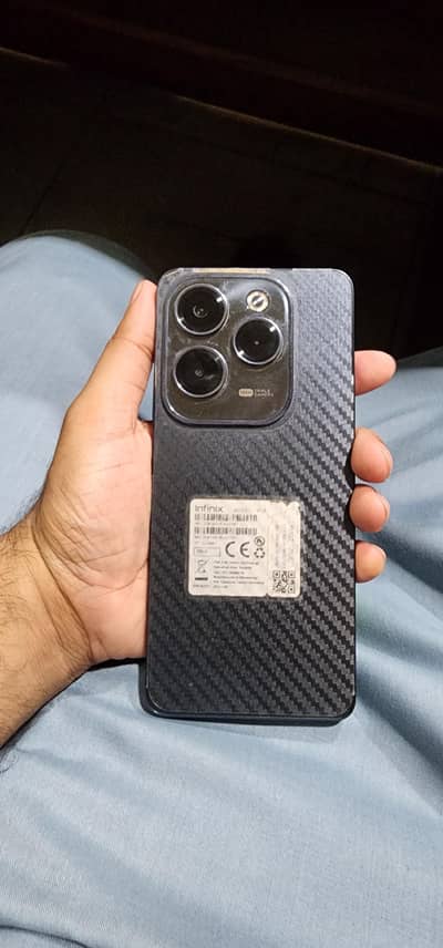 infinix hot 40 pro 8+8/ 256