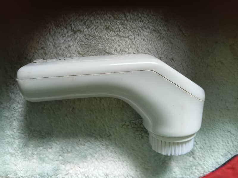 facial cleanser 2