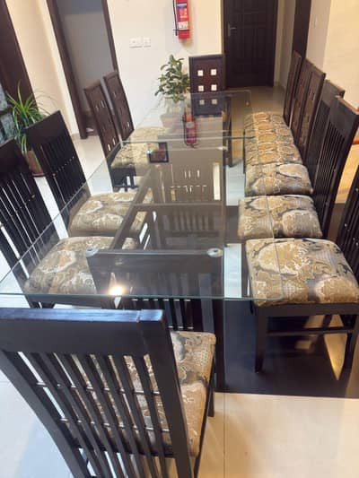 Dining table with 6 chair
