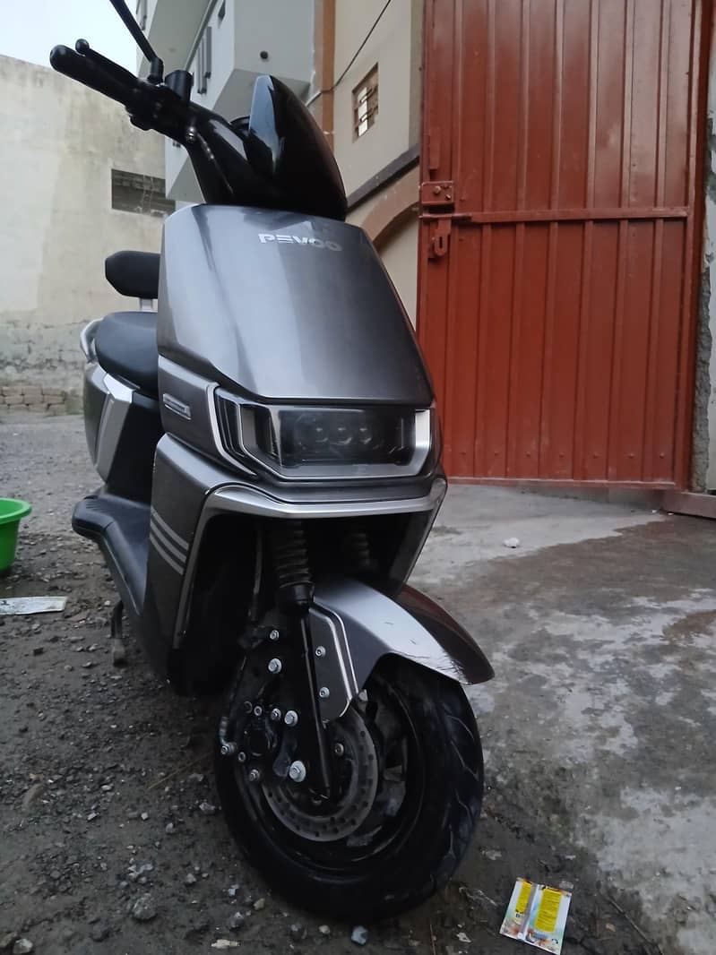 REVOO A12 2