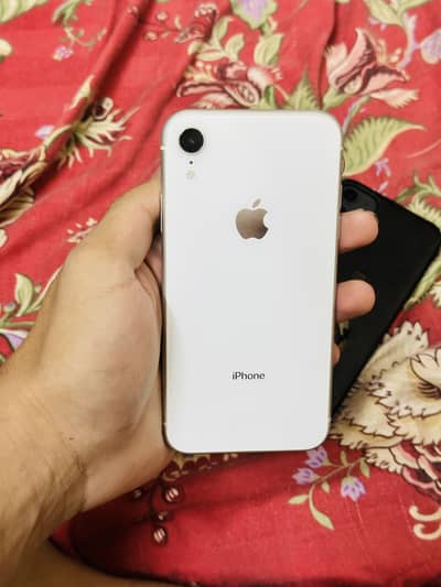Apple iPhone XR