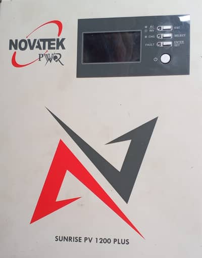 The Sunridge PV 1200 Novatech, jaguar 1.2K MPPT