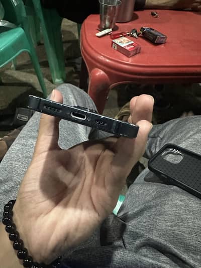 Apple iPhone 14