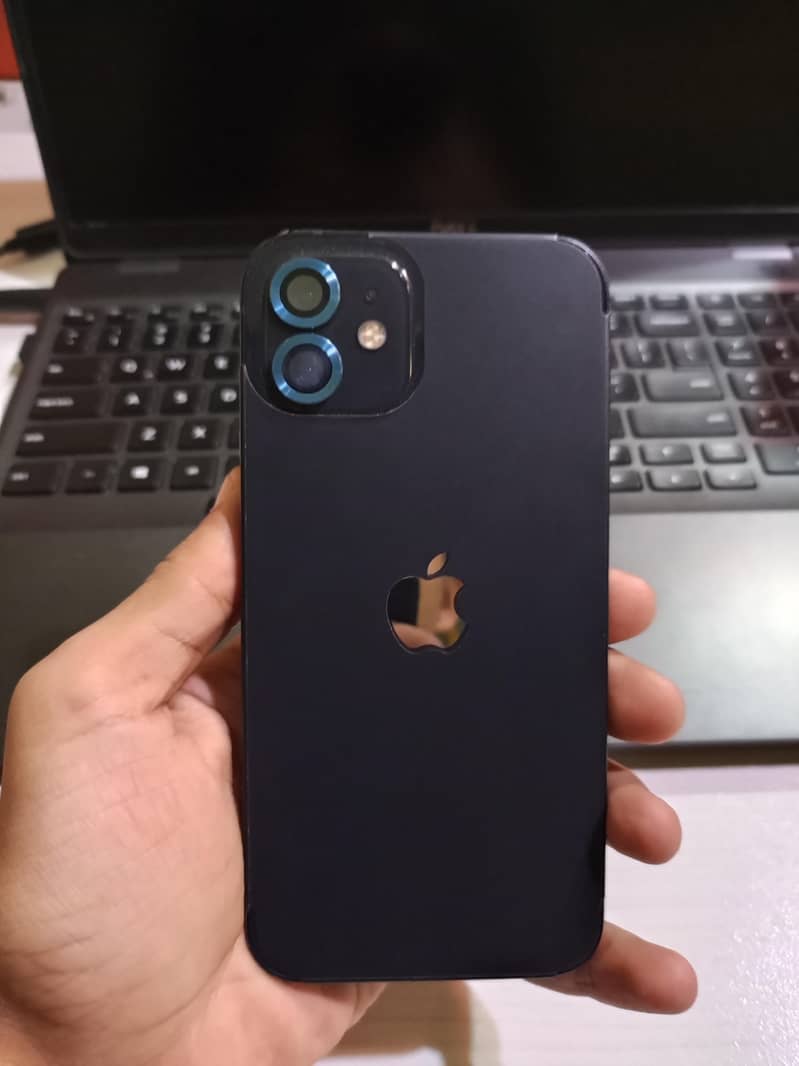Apple iPhone 12 3