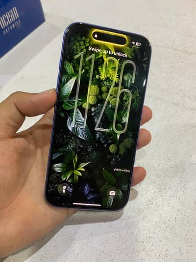 Apple iPhone 16