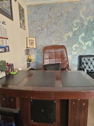 table chair