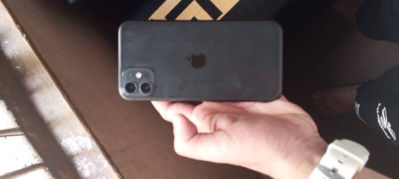 Apple iPhone 11 5