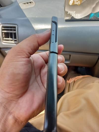 Samsung Mobile Z Flip 3 exchange possible