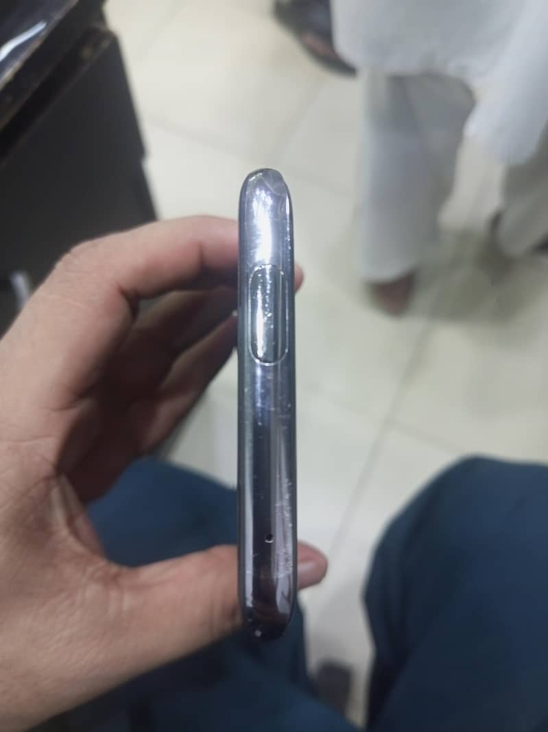 One Plus 7 Pro 3