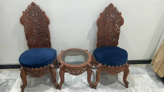 Chinoti chairs and table for salw