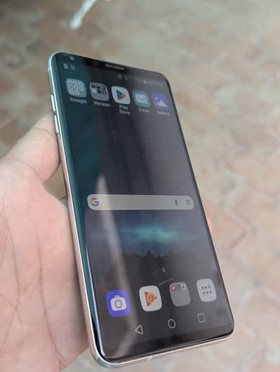 LG V30