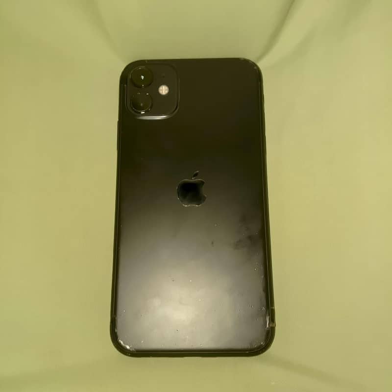 Apple iPhone 11 3