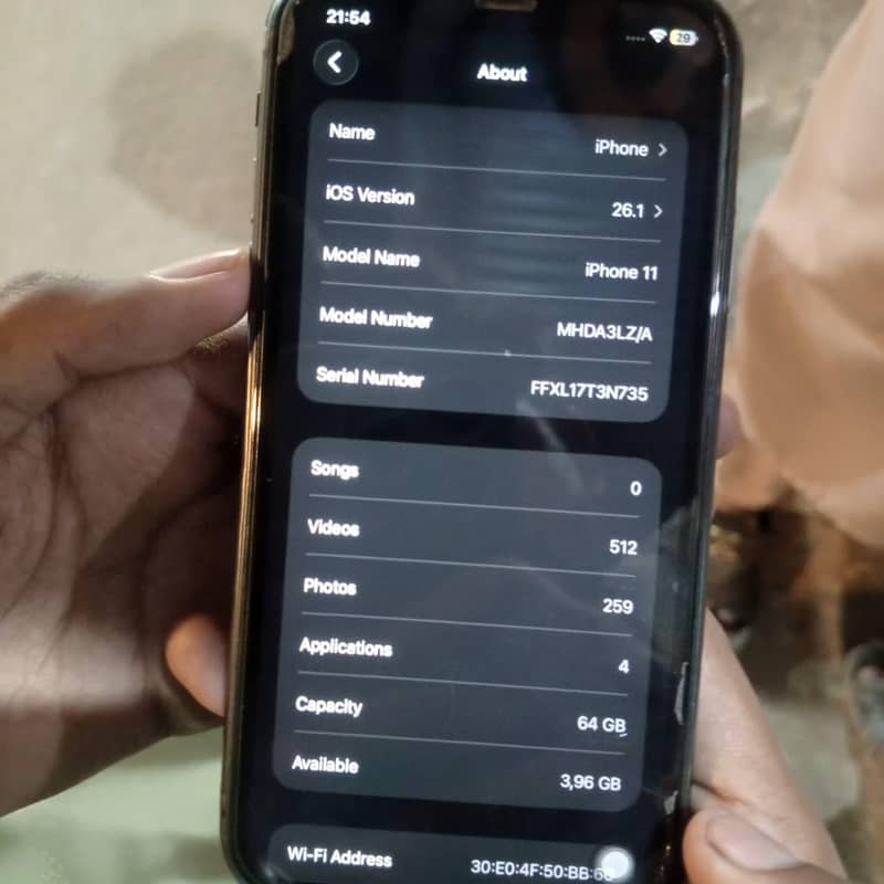 Apple iPhone 11 4