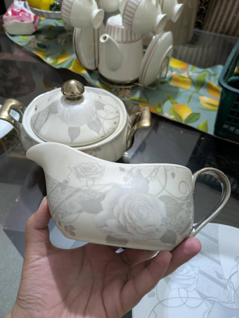 Dinner set 0