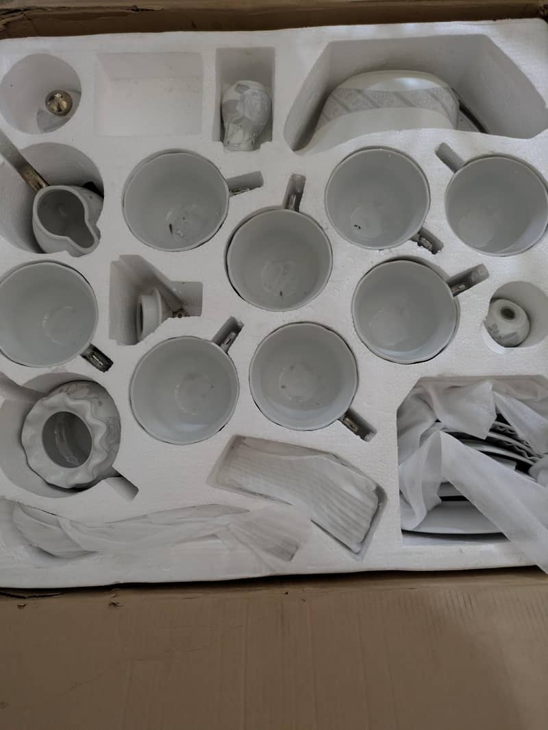 Dinner set 5