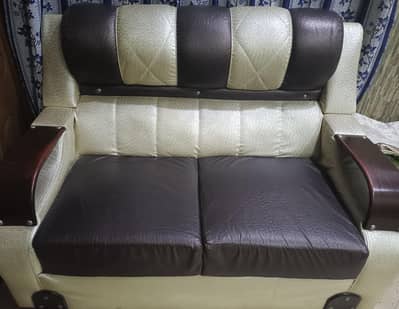 sofa in good condition price 50000