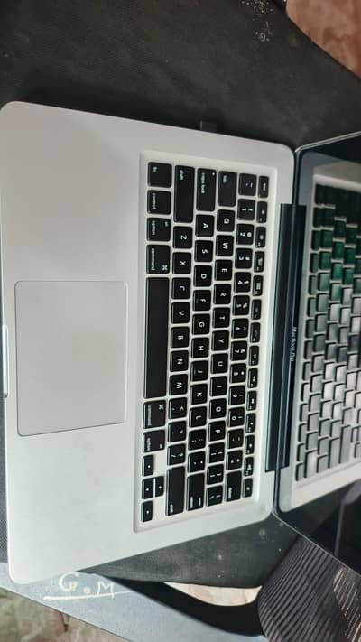 mack book pro i5 mobile or laptop Ka sath exchange possible ha