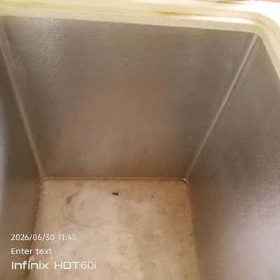 Dawlance deep. freezer