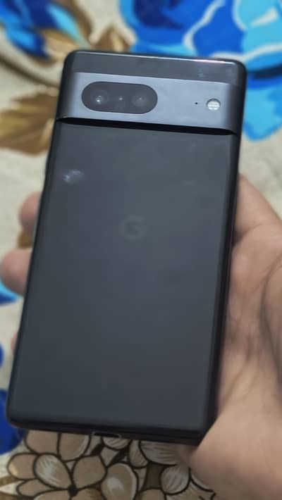 google pixel 7  8/128 OWK 10/10 CONDITION