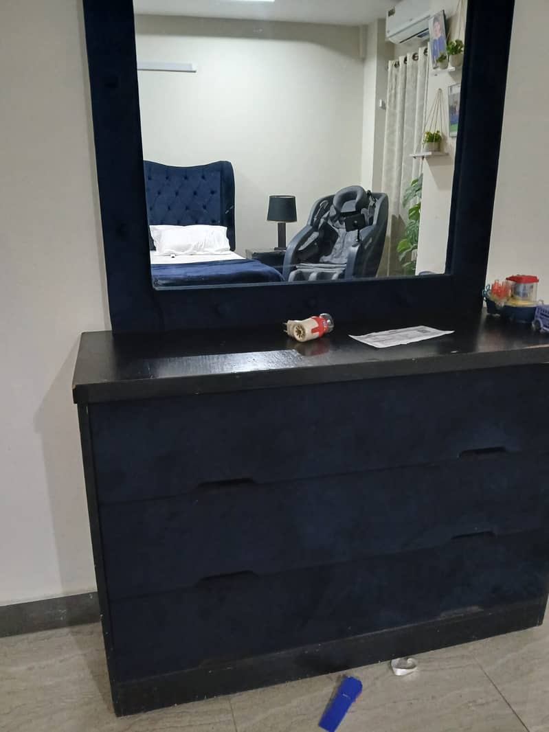 King size beds | side table | Dressing Table 3