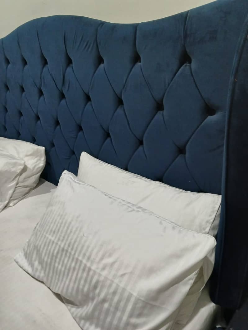 King size beds | side table | Dressing Table 7
