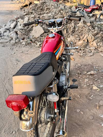 Honda 125 25/26  double saman