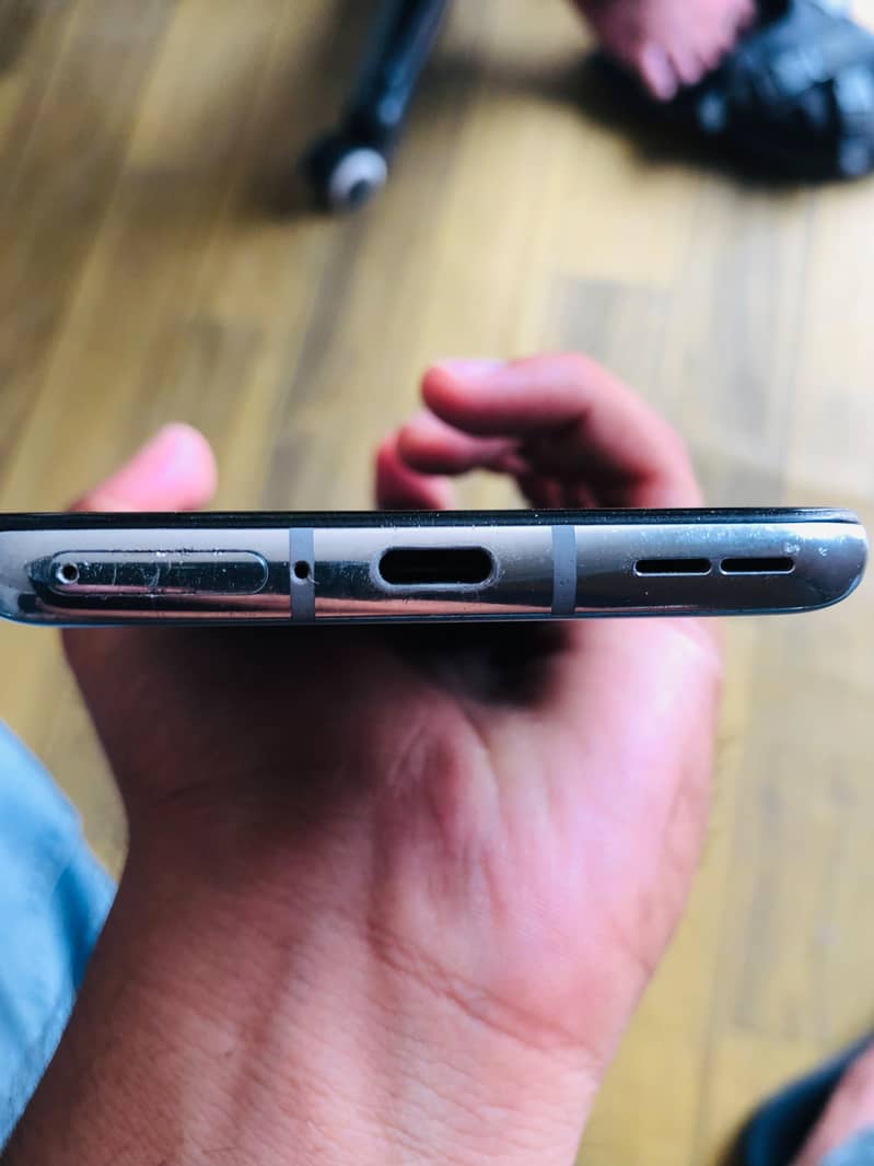 One Plus 8T 4