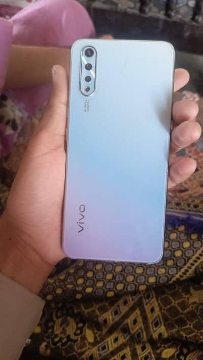 Vivo S1