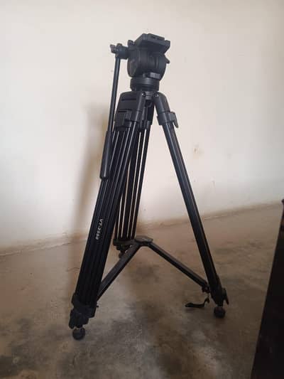Kingjoy professional tripod urgent sale