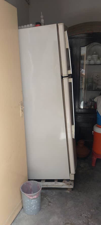 Dowlance Refrigerator 9188 Model