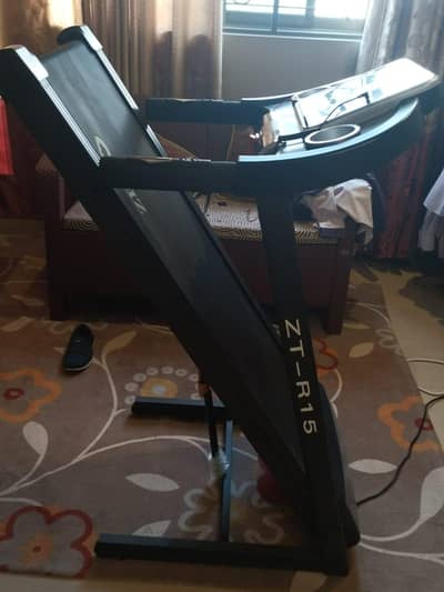 ZERO ZT-R15 Treadmill – 10/9 Condition