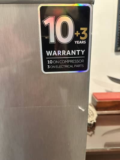 8/10 USED FRIDGE AVAILABLE FOR SALE | NEGOTIABLE