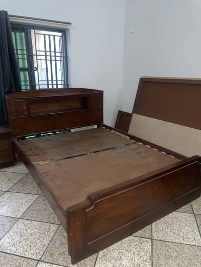 Queen bed