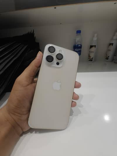 Apple iPhone 16 Pro Max