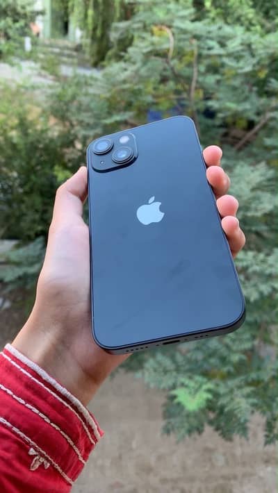 Apple iPhone 13