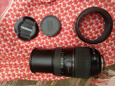 Tamron 70-300 Nikon mount auto focus zooming lense
