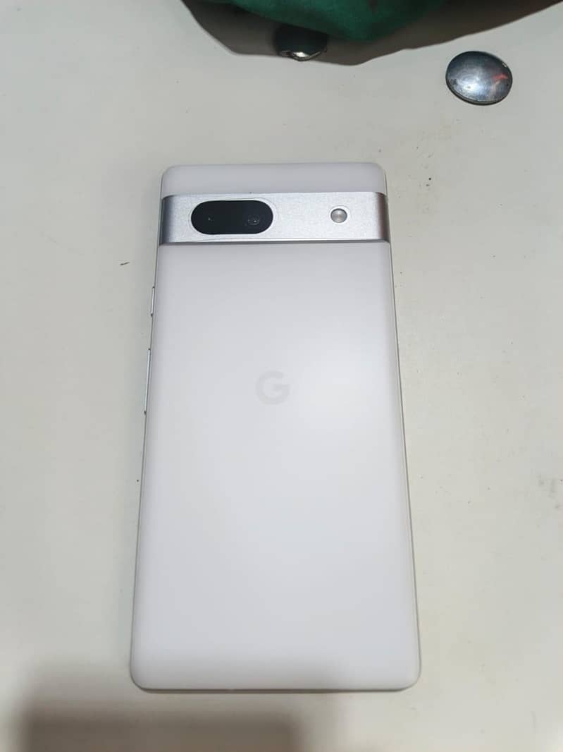 Google Pixel 7a 2