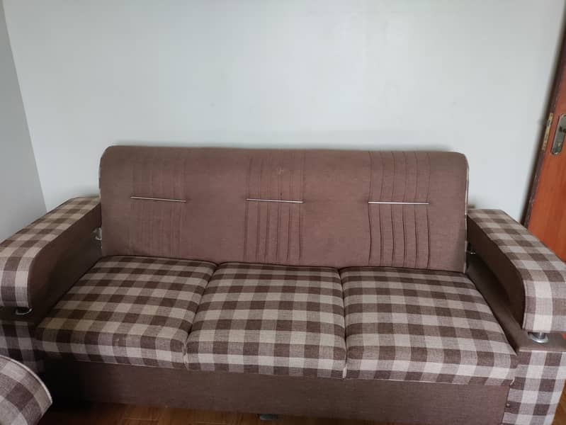 Sofa Set and Centre Table 0