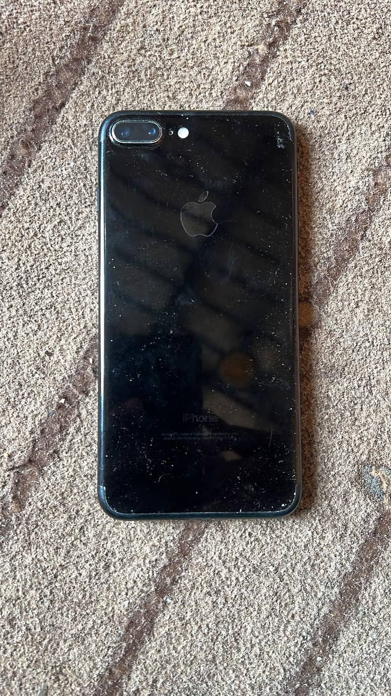 Apple iPhone 7 Plus 3