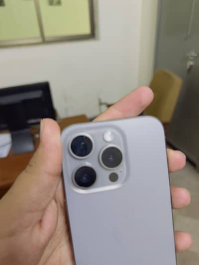 Apple iPhone 15 Pro