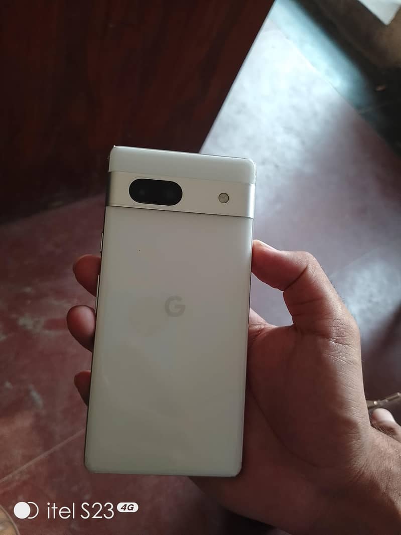 Google Pixel 7a 4