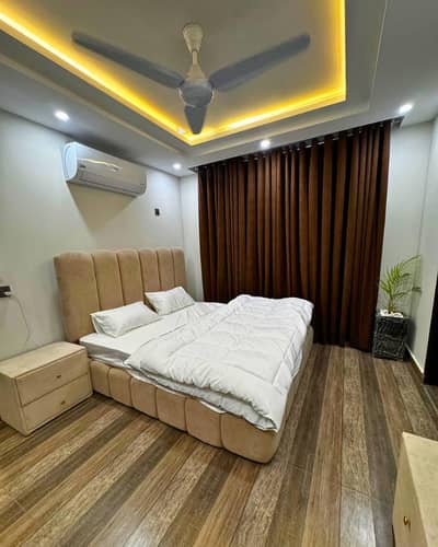 One BHK luxury per day weekly monthly short stay for rent