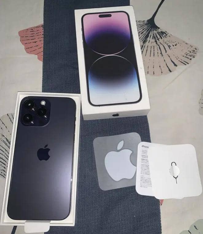 Apple iPhone 14 Pro Max 0