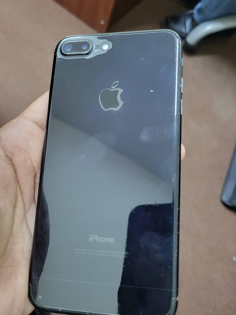 Apple iPhone 7 Plus 3
