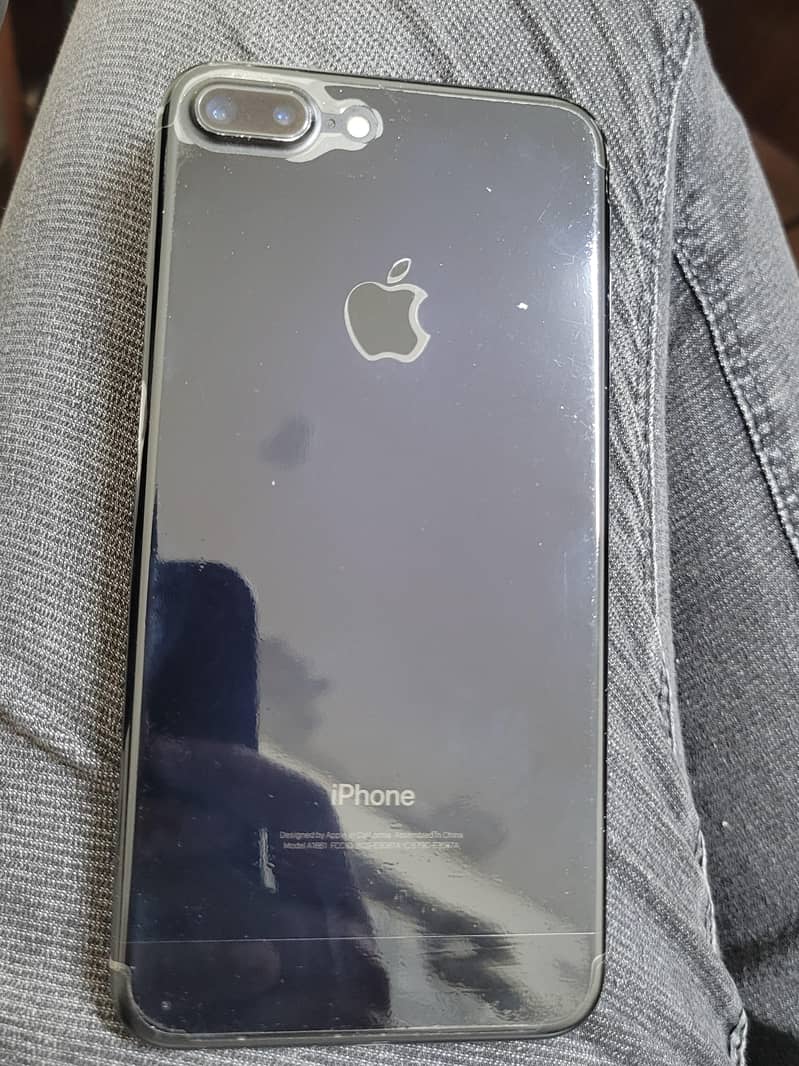 Apple iPhone 7 Plus 6