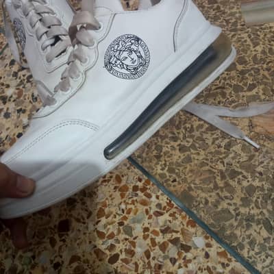 White Jogger Shoes - Size 44 - like new Condition