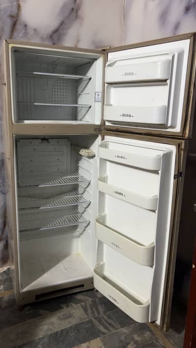 Dawlance refrigerator used condition ok